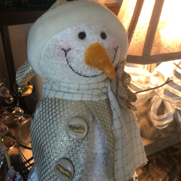 Blinged out Snowman with lots of attitude ⛄️ - Picture 9 of 9